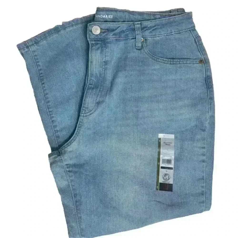 NWT No Boundaries Jeans Womens Size 15 Light Blue Denim High Rise Mom Jean